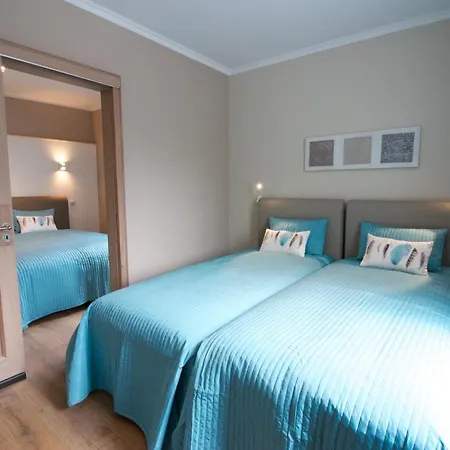 La Petite Maison Maqua Бульон