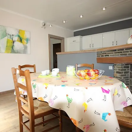 La Petite Maison Maqua Сasa de vacaciones Bouillon