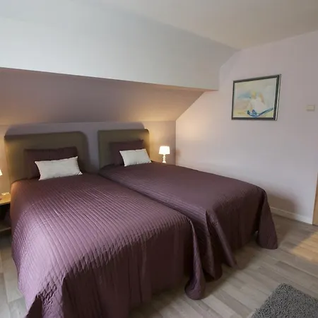 La Petite Maison Maqua *